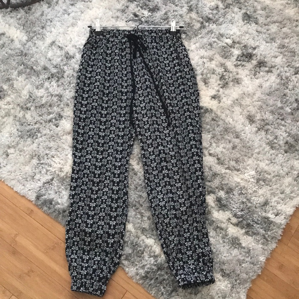 Cute summer joggers
